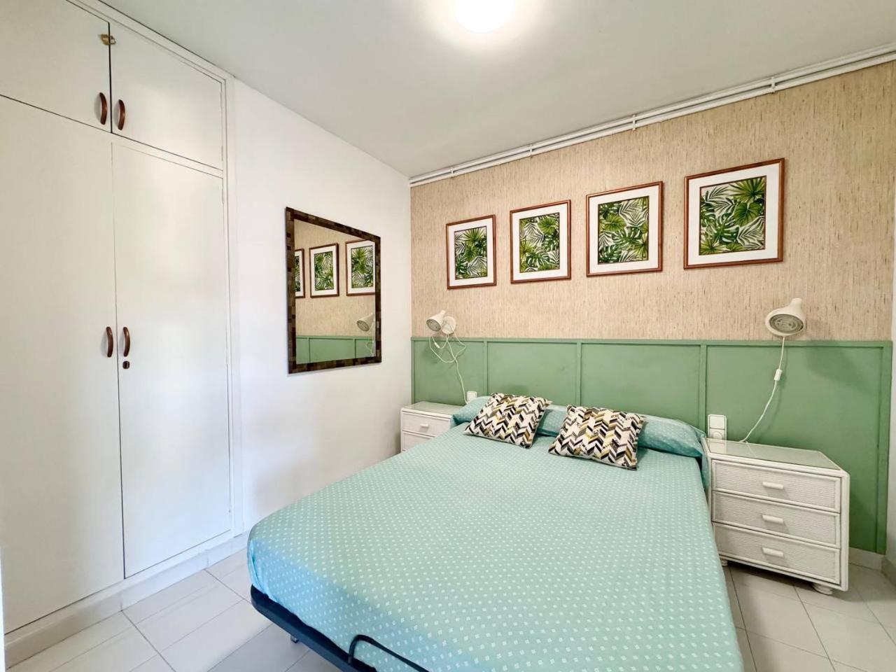 Apartsalou Blau Mari Buitenkant foto