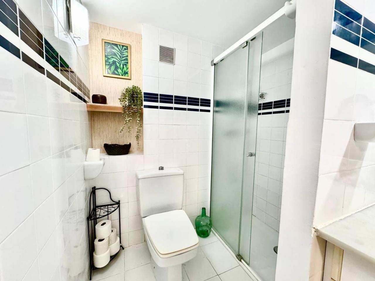 Apartsalou Blau Mari Buitenkant foto