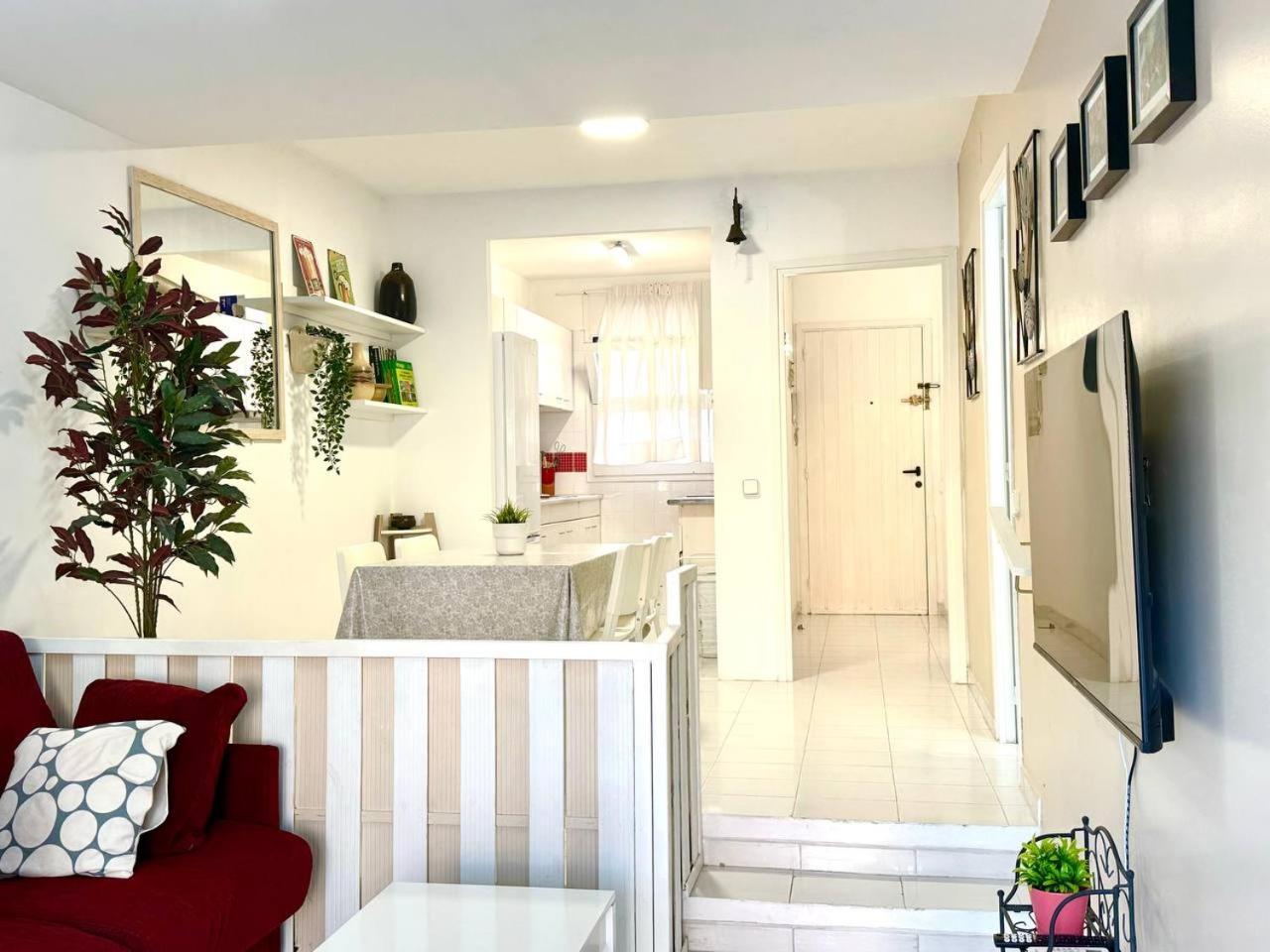 Apartsalou Blau Mari Buitenkant foto