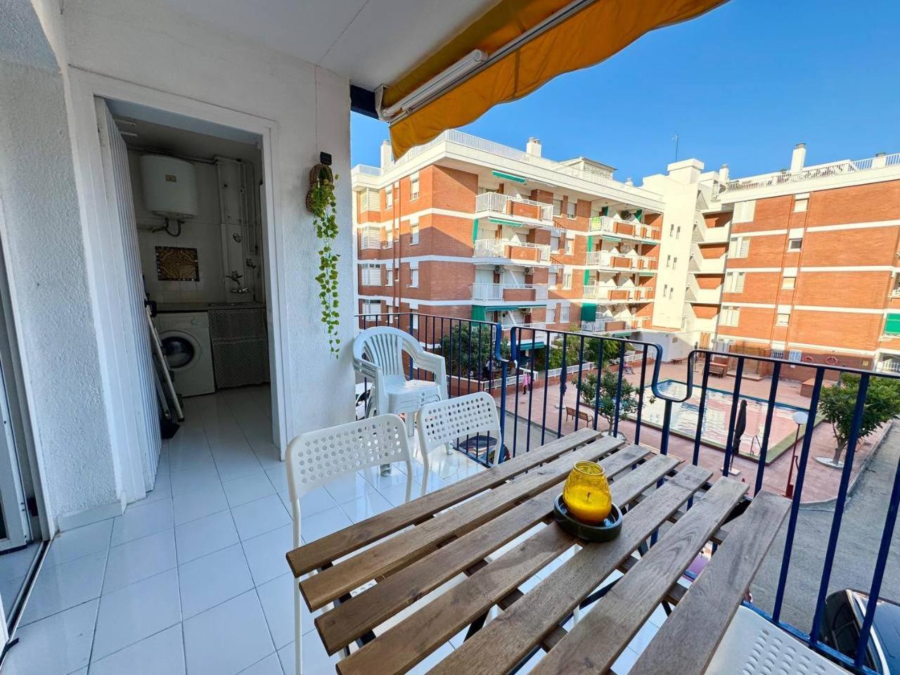 Apartsalou Blau Mari Buitenkant foto
